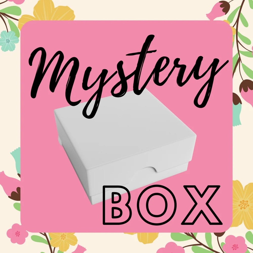 Mystery Box- 5-8 items Unlisted Inventory- Winter items
